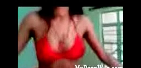  (MyPornWap.me) sexy-bangladeshi-babe-stripping-saree-petticoat-and-bra-to-reveal-tits-mms